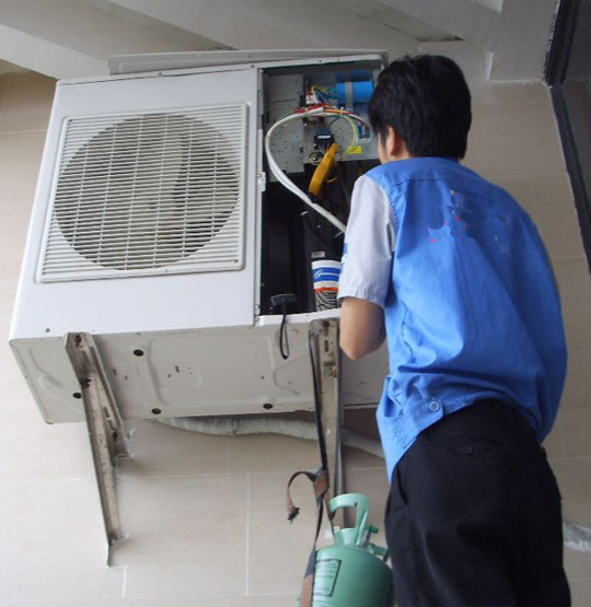 钦北空调开机无反应维修